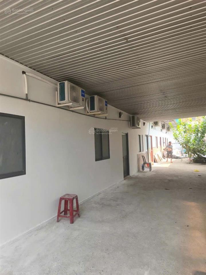 Chính chủ cần bán căn hộ dịch vụ ở đông hoà. thu nhập ổn định. đường nhựa 9m. xe ô tô vi vu dt 310m