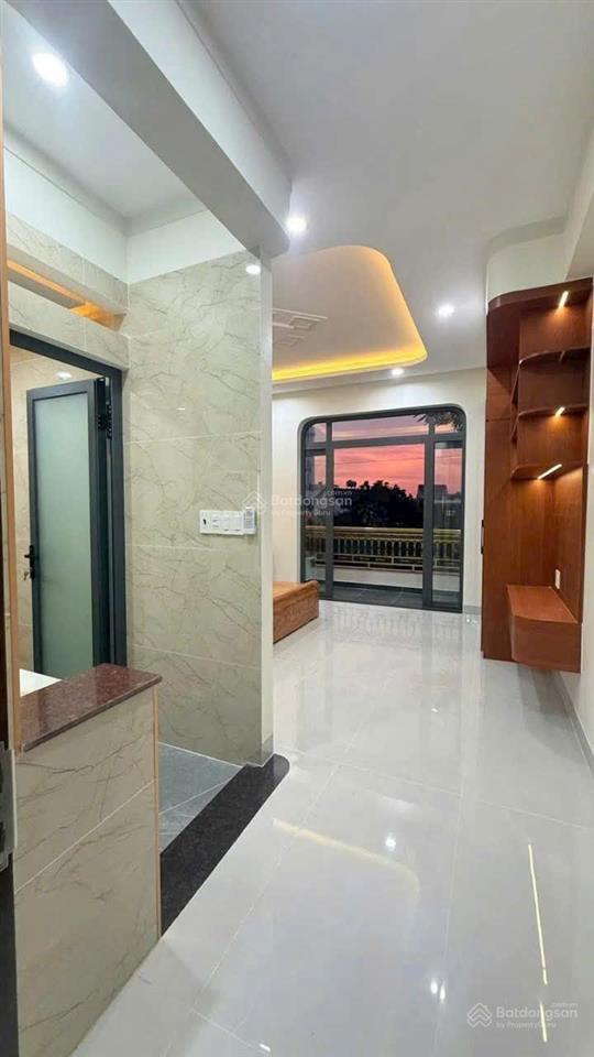 Bán nhà 3 lầu ngay siêu thị big c dĩ an . đường 6m nhưa sổ riêng 4.8x25m. giâ tốt sát làng đhqg