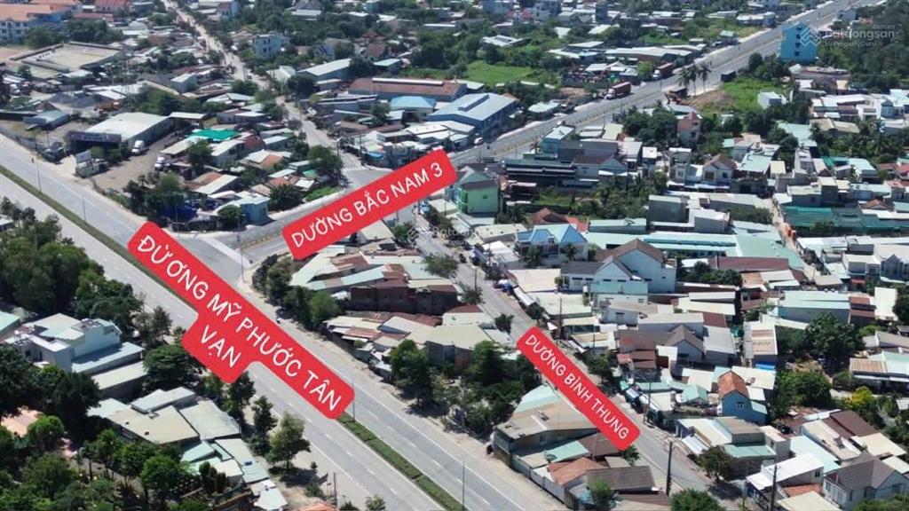 Chính chủ cần bán mt kinh doanh ở bình thung, dĩ an. dt 84m2. t.cư 70m. gần trường cấp 1,2,3.