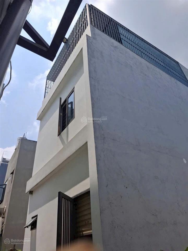 Chính chủ cần bán nhà trệt 2 lầu. nhà mặt phố. dt 115,3m2. ngang 5 x 23m. kinh doanh vạn nghề.