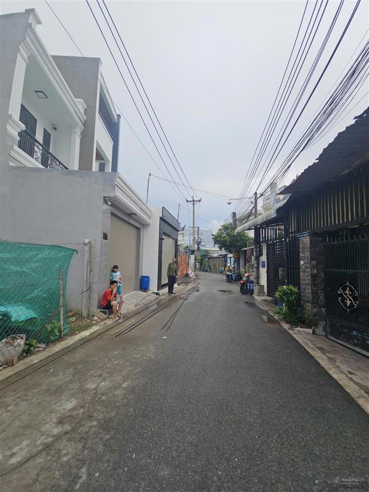Đất ngay đường nguyễn hiền đường 5m nhựa thông chợ xóm vắng