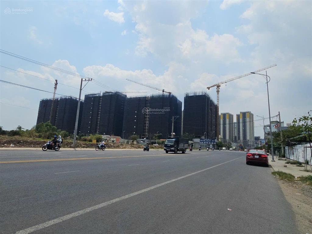 Chủ gửi bán lô đất góc 2 mặt tiền vị trí đẹp sát đường thống nhất, làng đại học tp. hcm
