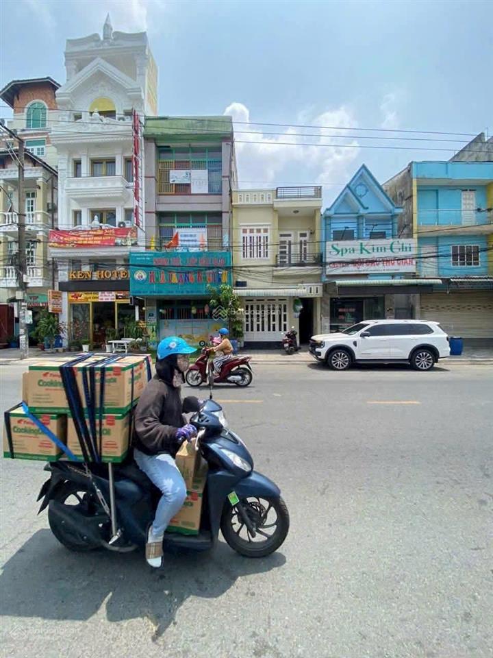 Bán nhà 1 trệt 1 lầu và dãy trọ. mt đường số 21 p. dĩ an, tp. dĩ an