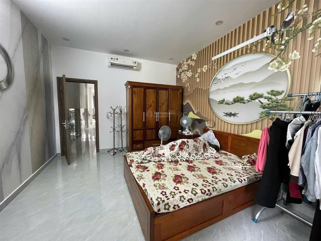 Nhà 3 lầu ngay lý thường kiệt đường thông 8m
giá 7 tỷ 600