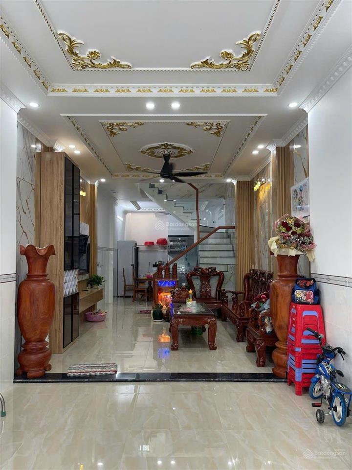 Nhà 3 lầu ngay lý thường kiệt đường thông 8m
giá 7 tỷ 600