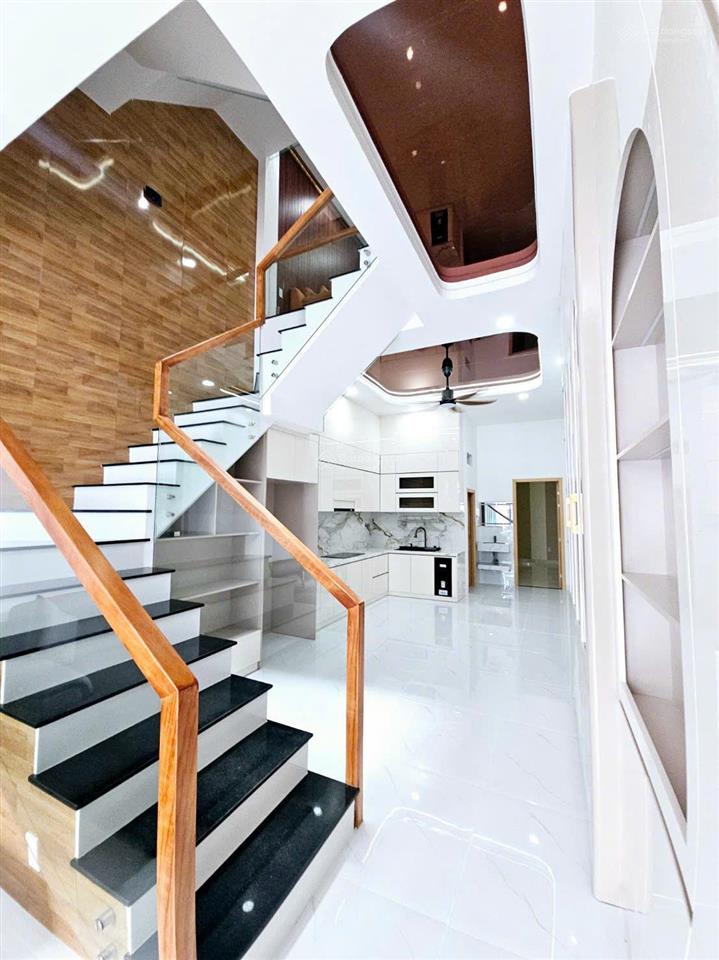 Chủ gửi bán nhà gần siêu thị go đông hòa diện tích 100m2