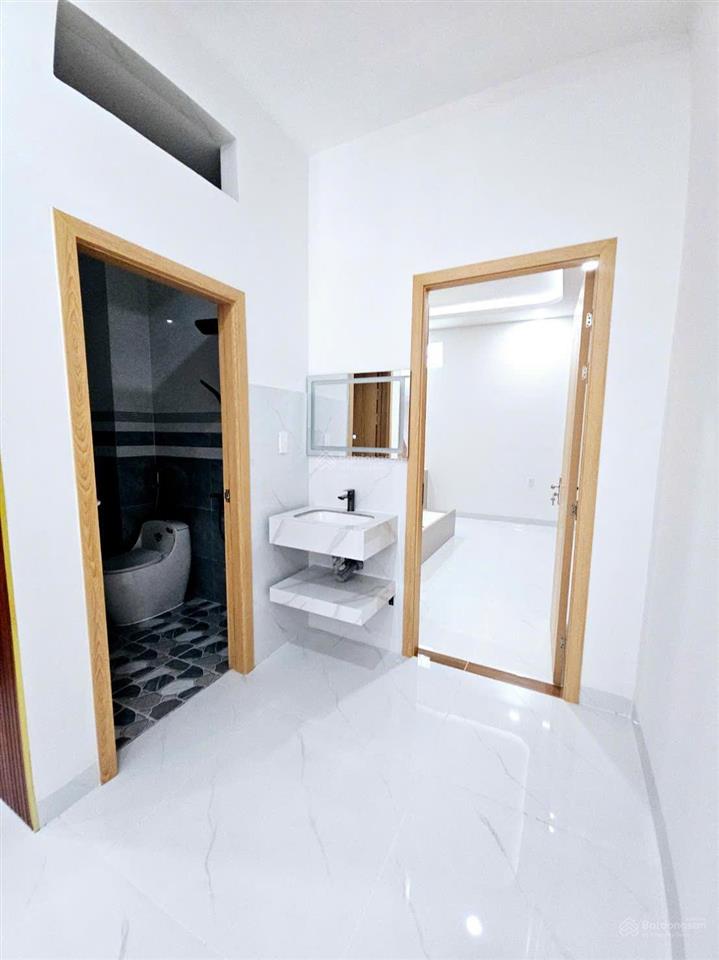 Chủ gửi bán nhà gần siêu thị go đông hòa diện tích 100m2