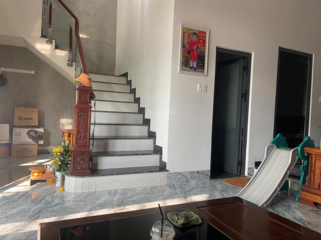 Cần tiền bán gấp nhà trệt lầu tân hạnh hẻm thông kinh doanh nhỏ lẻ diện tích 85 m2 ngang 6,8 m