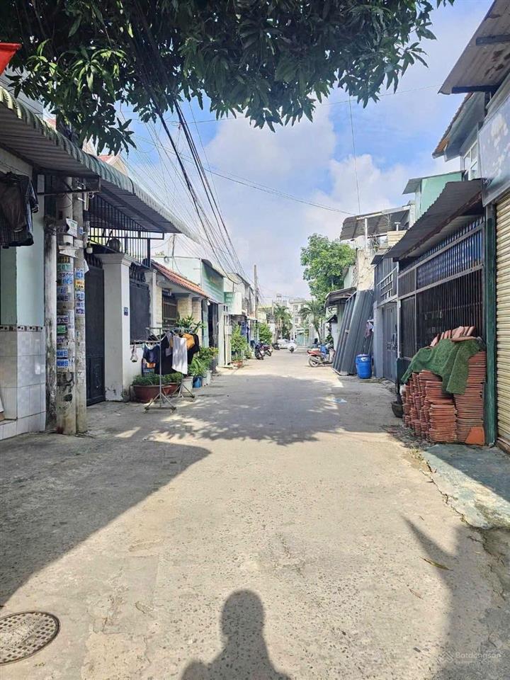 Chính chủ cần bán lô đất ở hai bà trưng, đông hòa. gần big c, trường học, chợ. dt 141m2. ngang 6,5m