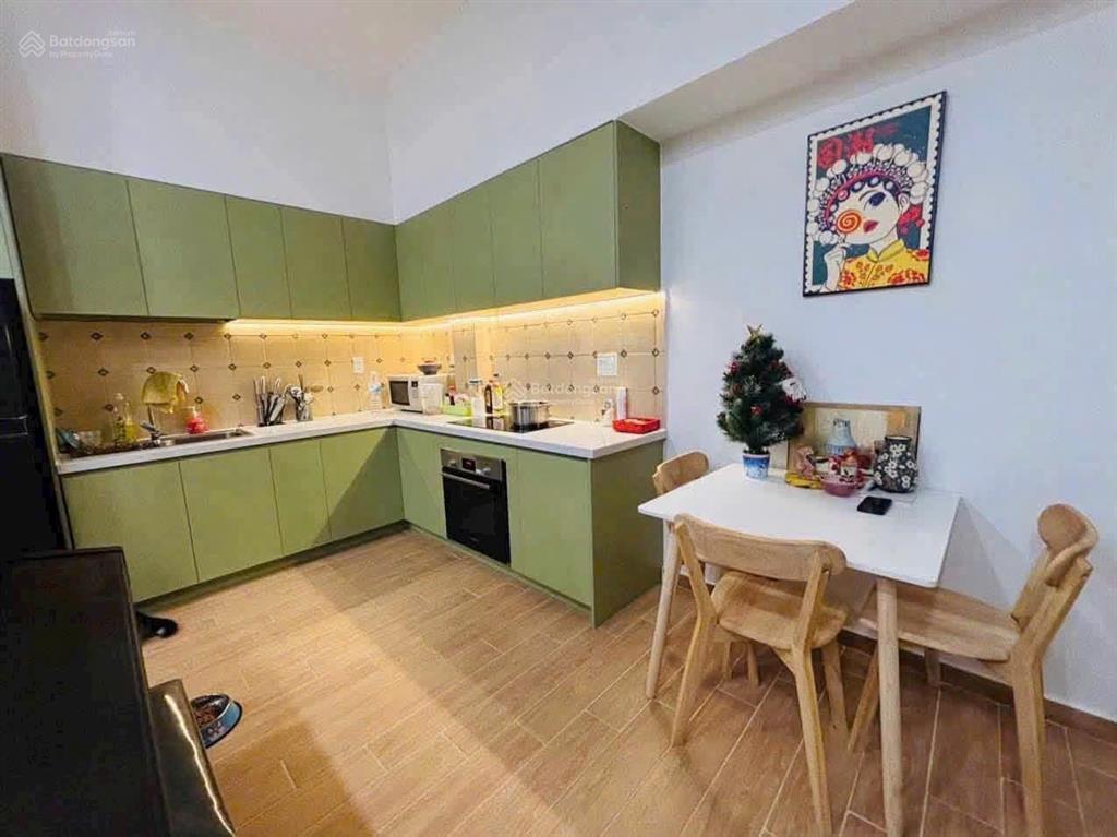 Nhà indochine đẹp  gần ngã tư chiêu liêu  ngang 10m  hxh  giá 4,9 t