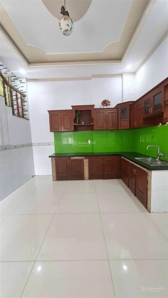 Chính chủ cần bán nhà trệt lầu ở nội hoá, đông hoà. dt 100m2. 3pn, 2wc. gần chợ, trường học