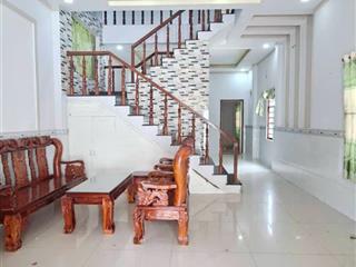 Chính chủ cần bán nhà trệt lầu ở nội hoá, đông hoà. dt 100m2. 3pn, 2wc. gần chợ, trường học