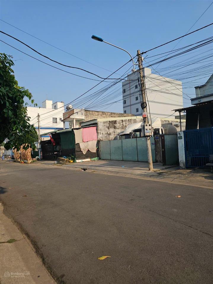 Đại hạ giá lô đất cực đẹp  khách trả giá là chốt . chưa qua cao tốc. sát tu