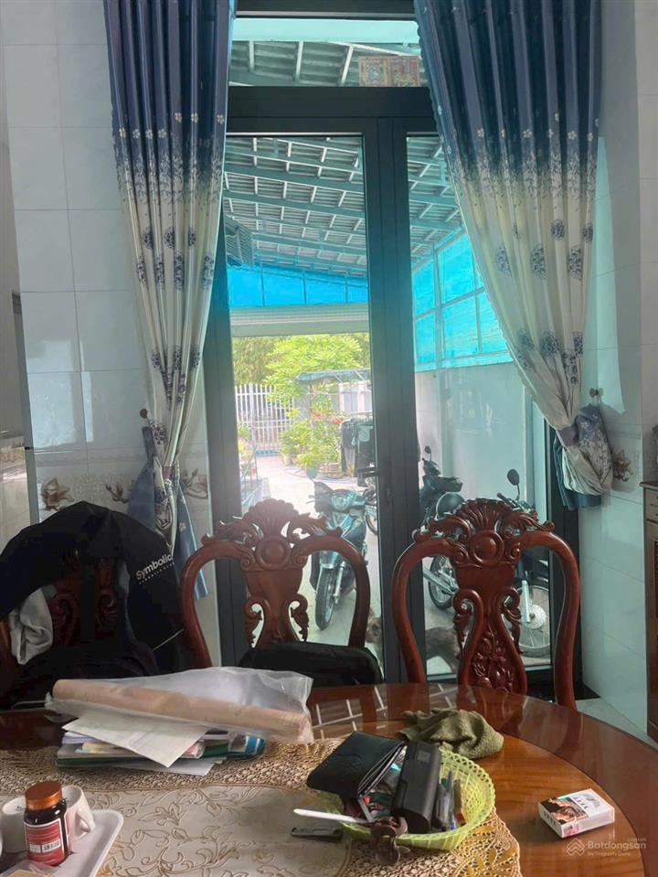 Chủ nhà cần bán nhà biệt thự vườn 208m2 mặt tiền nhựa 7m thông buôn bán tốt