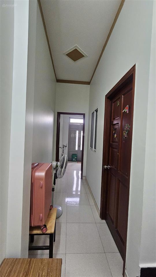 Bạn gấp nhà trọ lầu ngay big c dĩ an đường trước nhà 6m sổ riêng san xe hơi 7 chỗ