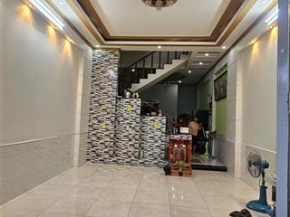 Bạn gấp nhà trọ lầu ngay big c dĩ an đường trước nhà 6m sổ riêng san xe hơi 7 chỗ