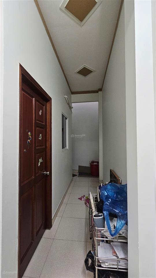 Bạn gấp nhà trọ lầu ngay big c dĩ an đường trước nhà 6m sổ riêng san xe hơi 7 chỗ
