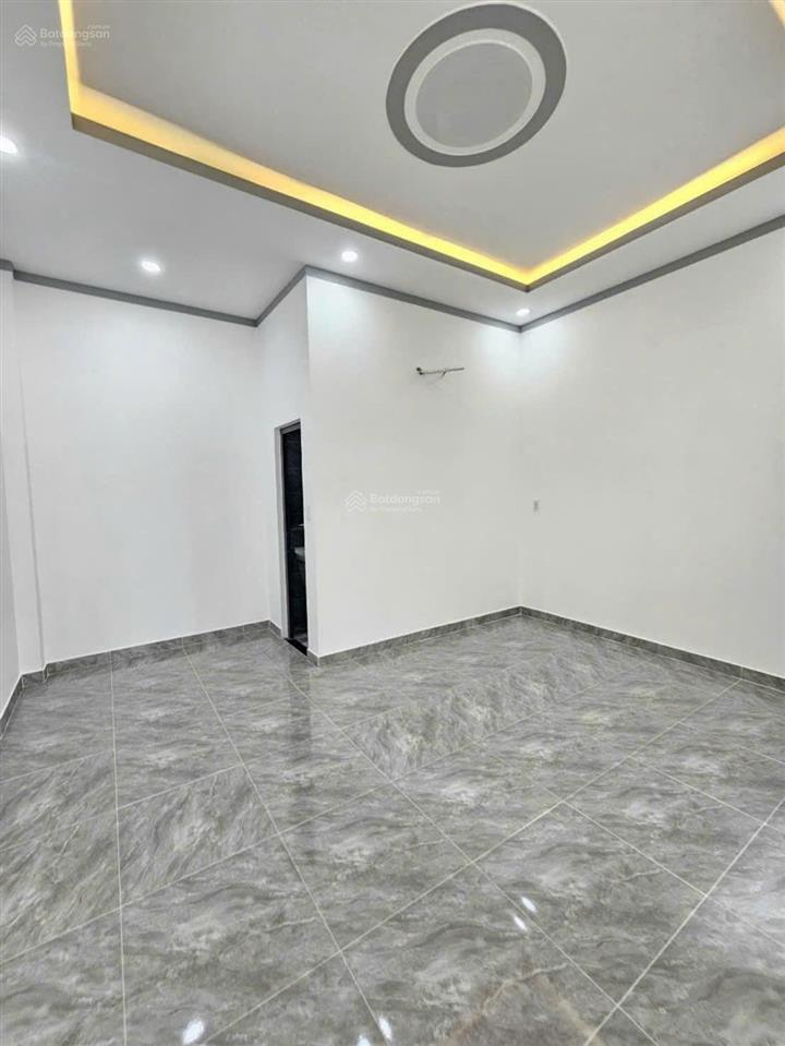 Chính chủ cần bán gấp trệt 2 lầu ở đường đông minh, đông hòa. dt 93,1m. 3pn, 4wc. gần thị go 500m