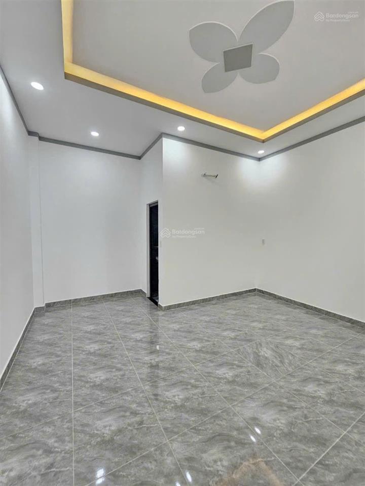 Chính chủ cần bán gấp trệt 2 lầu ở đường đông minh, đông hòa. dt 93,1m. 3pn, 4wc. gần thị go 500m