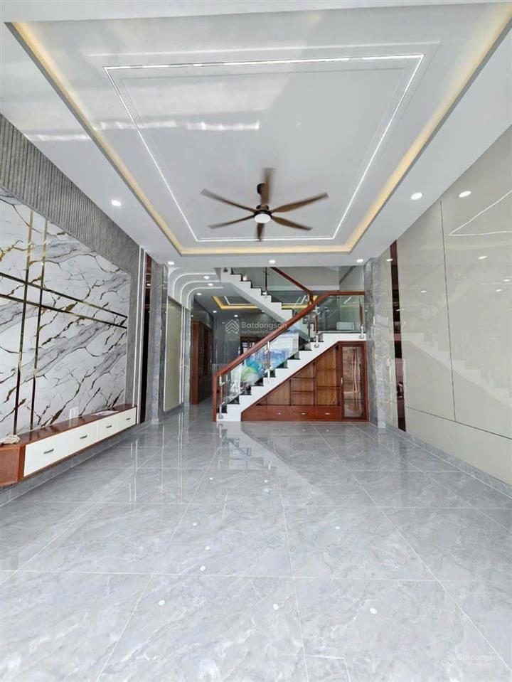 Chính chủ cần bán gấp trệt 2 lầu ở đường đông minh, đông hòa. dt 93,1m. 3pn, 4wc. gần thị go 500m