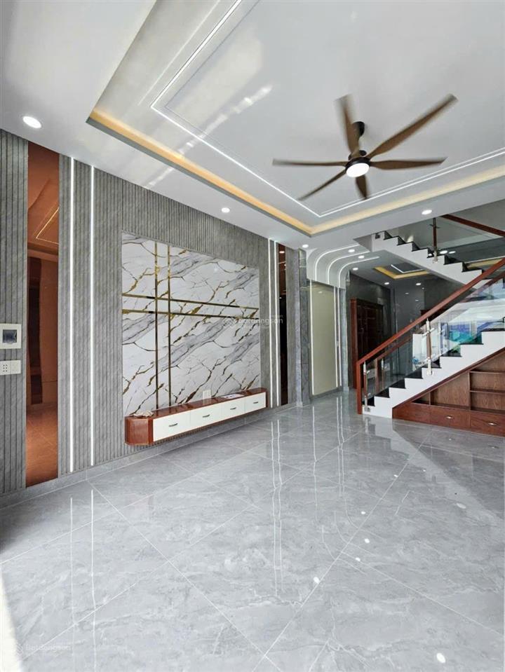 Chính chủ cần bán gấp trệt 2 lầu ở đường đông minh, đông hòa. dt 93,1m. 3pn, 4wc. gần thị go 500m