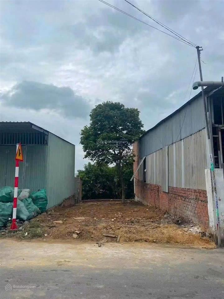Chính chủ bán đất mặt tiền đẹp, đường thông. dt 96m2. ngang 5,3m. ở tân đông hiệp. kinh doanh tốt