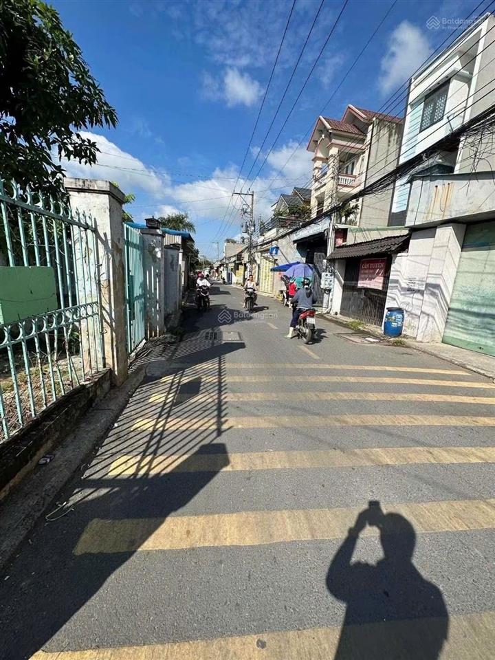 Chính chủ cần bán lô đất đẹp ở vũng việt, dĩ an. dt 162m2. ngang 6m. gần chợ, đông đúc