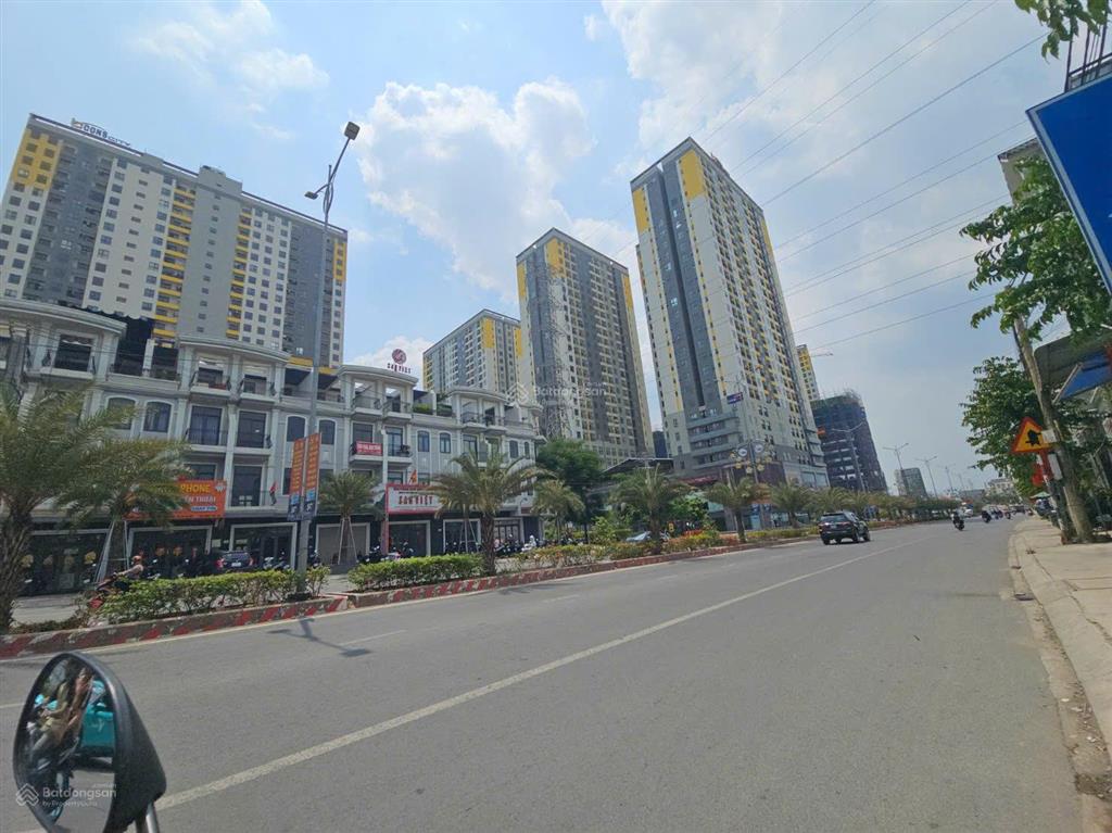 Đất xây căn hộ dịch vụ đông hòa  ngay sát làng đại học quốc gia