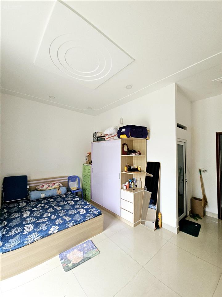 Bán nhà 3tầng lầu tthc dĩ an sát ngân hàng vcbbank vị trí kinh doanh tiện mở spa văn phòng cho thuê