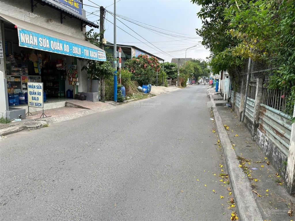 Chính chủ gửi bán đất đẹp hẻm đỗ tấn phong, dĩ an. dt 93m2. gần chợ, trường. tiện ích, dân cư đông