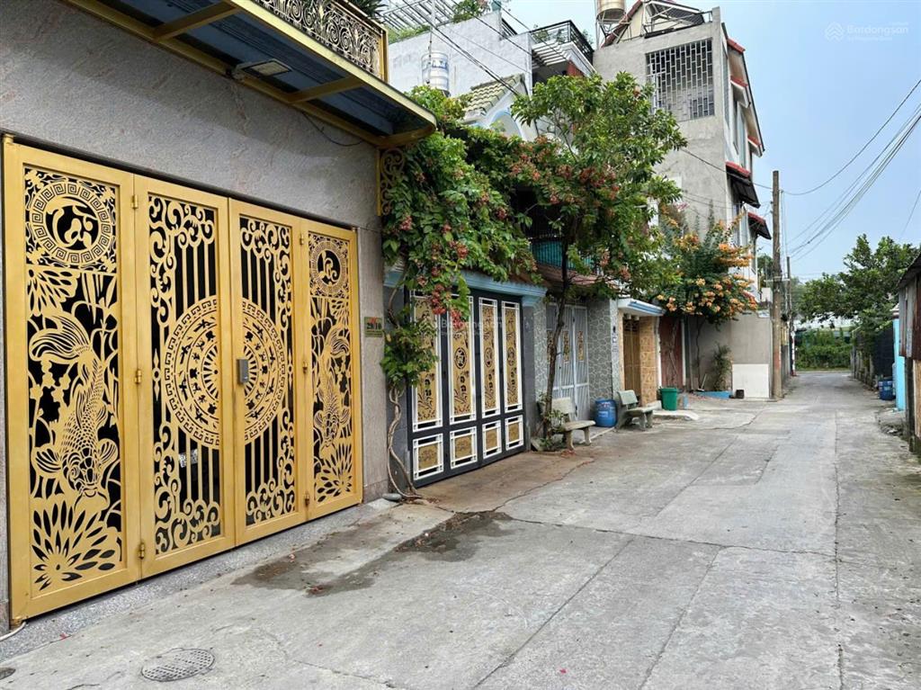 Chính chủ gửi bán đất đẹp hẻm đỗ tấn phong, dĩ an. dt 93m2. gần chợ, trường. tiện ích, dân cư đông