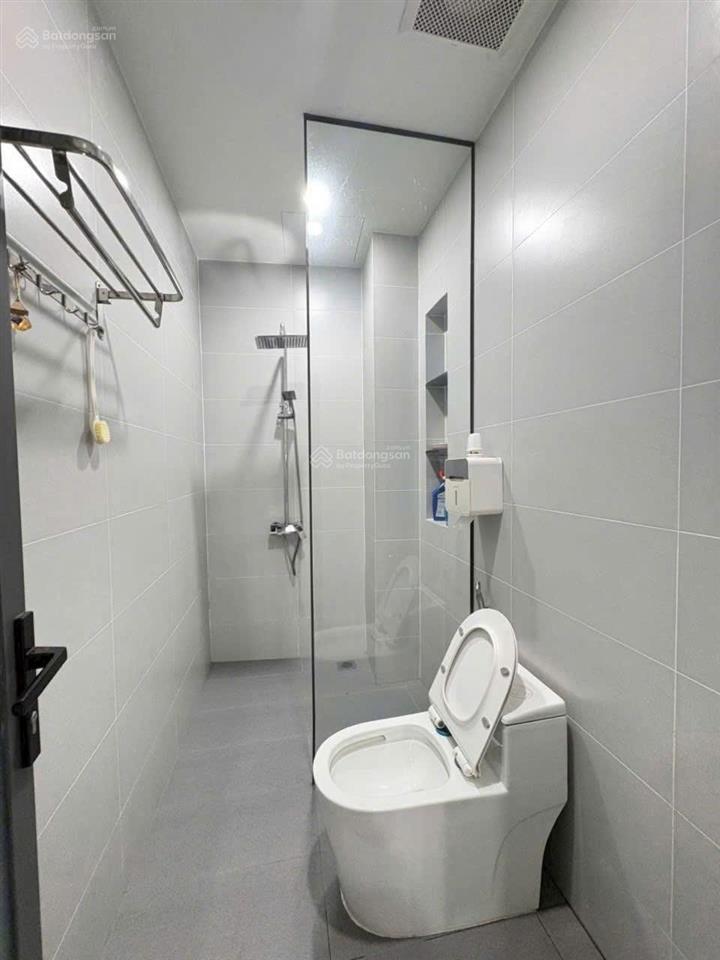 Chính chủ cần bán trệt lầu ở đông hòa. sát trường c1, c2, chợ. đi s.thị go 1km dt 101,5m. 3pn, 3wc