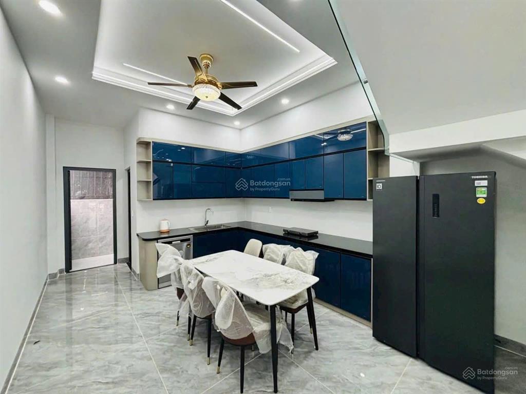 Hạ giá bán gấp nhà 71m2, nhà mới  hướng tây bắc, vị trí phú hồng thịnh dĩ an