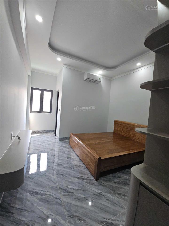 Hạ giá bán gấp nhà 71m2, nhà mới  hướng tây bắc, vị trí phú hồng thịnh dĩ an
