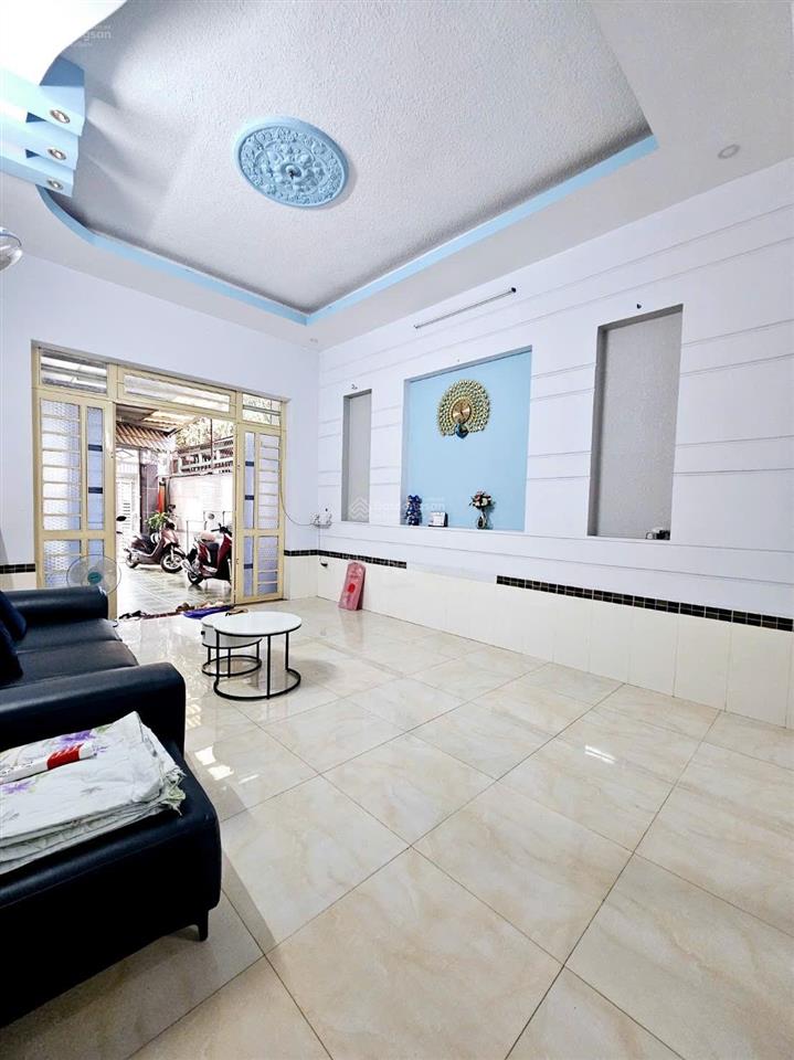 Chính chủ cần bán nhà 2 tầng ở đông minh, đông hoà. dt 99m2. 3pn, 2wc. gần trường, s.thịgo.tiện ích