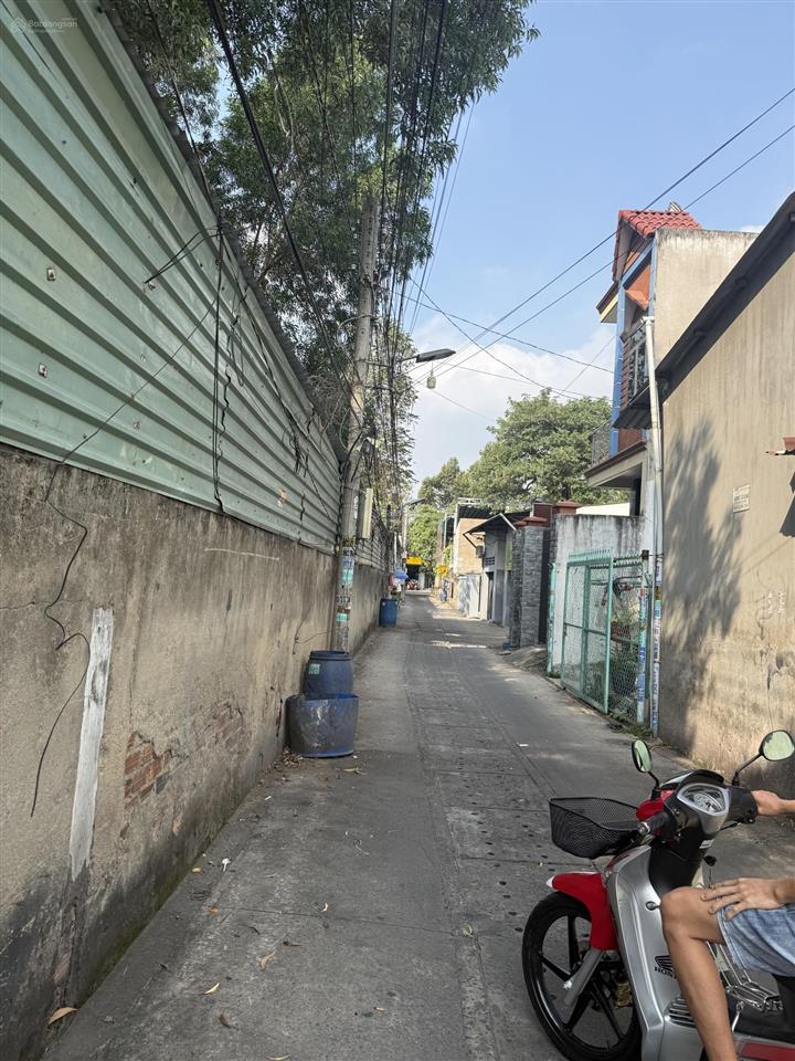 Bán nhà đường trần bình trọng phường thủ dầu một cạnh cafe gió và nước tp hcm