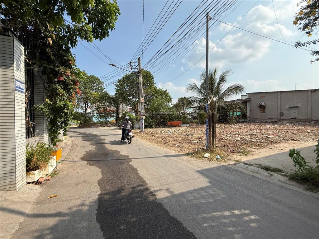 Bán lô đất phú hoà tp thủ dầu một bình dương đường nhựa 6m  giá 2,75