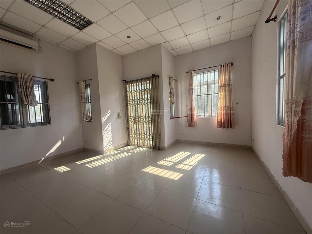 Chính chủ cần bán gấp nhà kho ở phường tân vĩnh hiệp tân uyên ( giáp kcn sóng thần 3 tp mới )