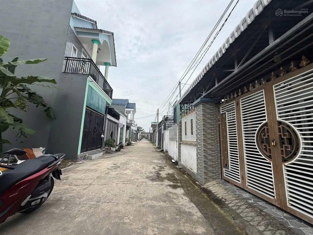 Chính chủ cần bán miếng đất giáp chợ phú chánh a, phường bình dương