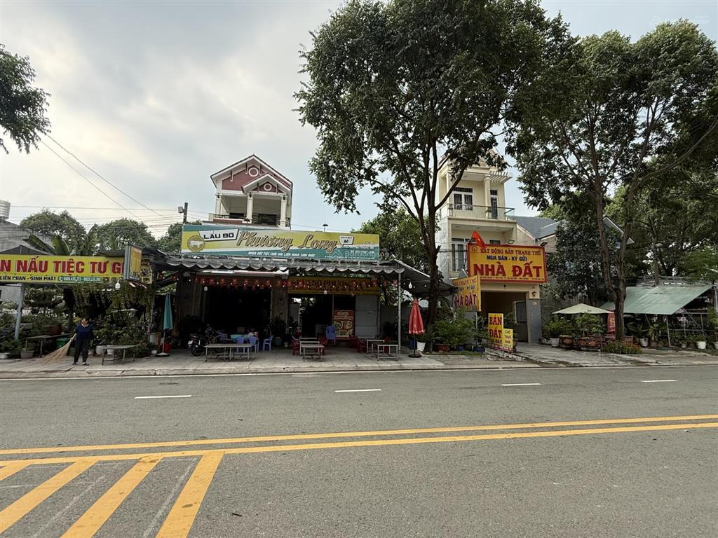 Chính chủ bán lô đất mặt tiền đường phạm hùng , khu tđc hoà lợi , p bình dương