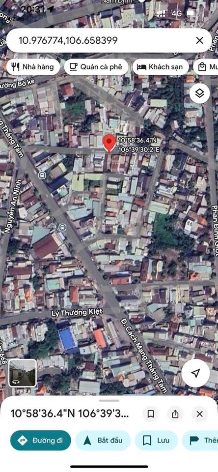 Bán đất tặng kèm căn nhà, 1 sẹc cmt8 thông qua phan đình giót