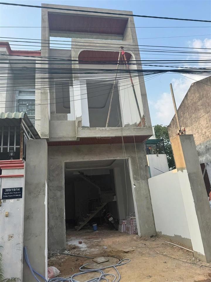 Nhà mới 1 lầu 1 trệt,nhánh nguyễn đức thuận,hiệp thành ,khu dân trí cao