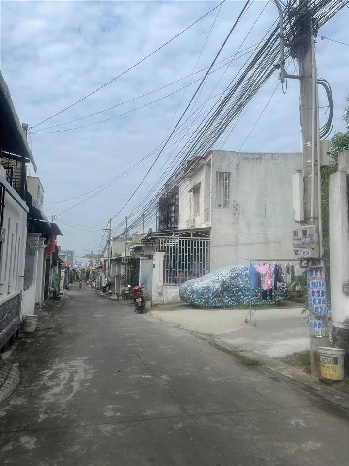 Nhà mới 1 lầu 1 trệt,nhánh nguyễn đức thuận,hiệp thành ,khu dân trí cao