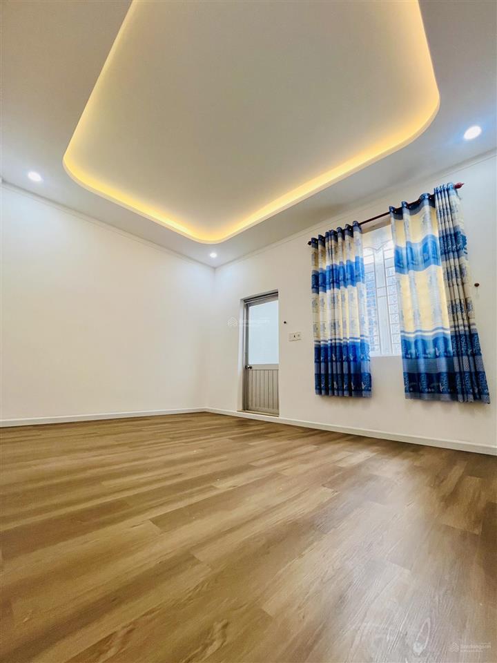 Nhà 1 lầu 1 trệt ngay cổng trường học phú tân khu tdc phú mỹ (giá siêu rẻ, chỉ bằng giá đất)