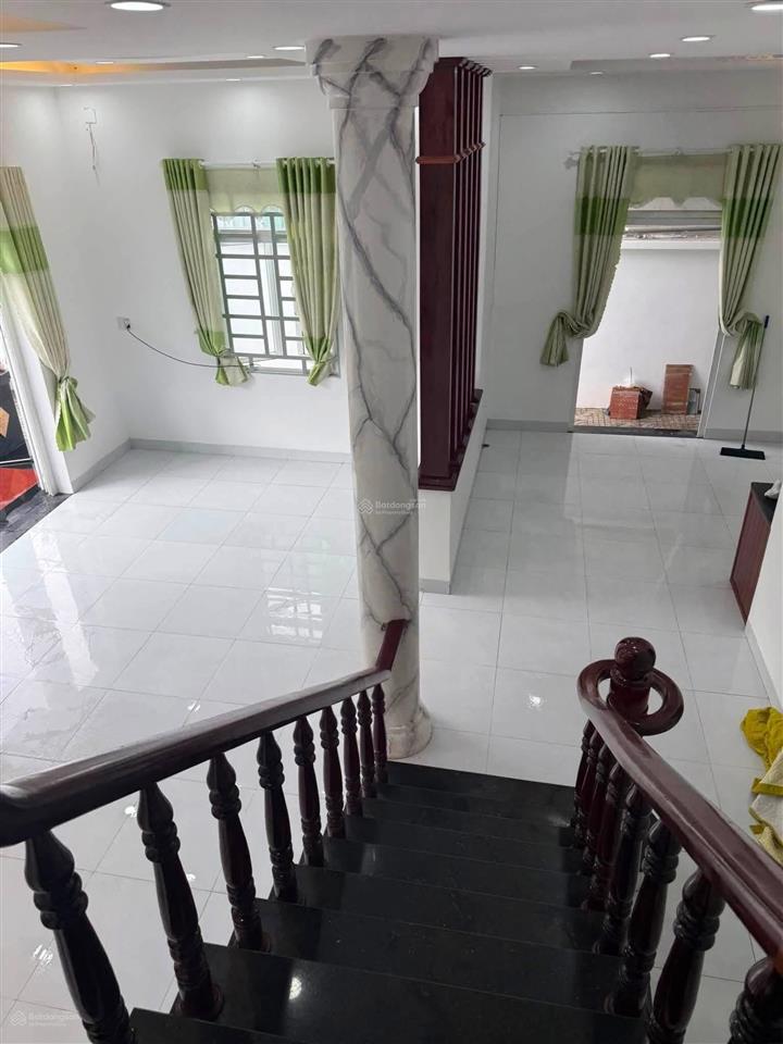 Nhà mái thái 1 lầu 1 trệt, 1 rẽ dx 06 phú mỹ