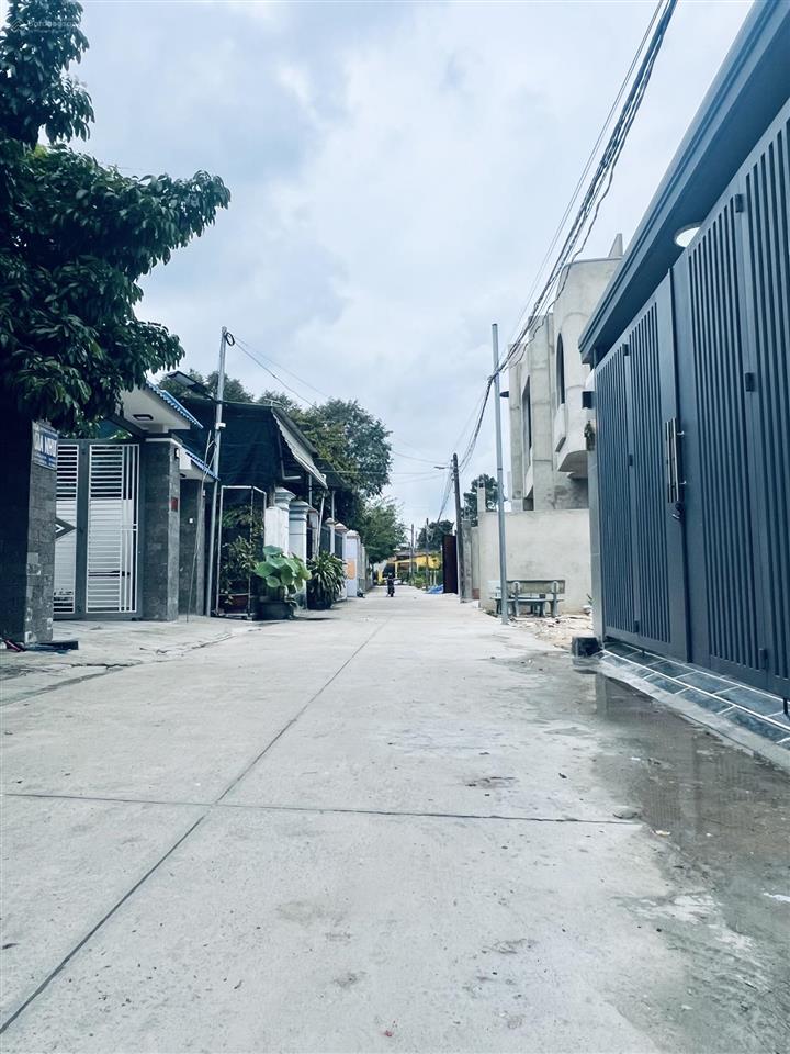 Nhà chính chủ  nhà mới ngay trung tâm phú mỹ, cách dx 02 chỉ 30m