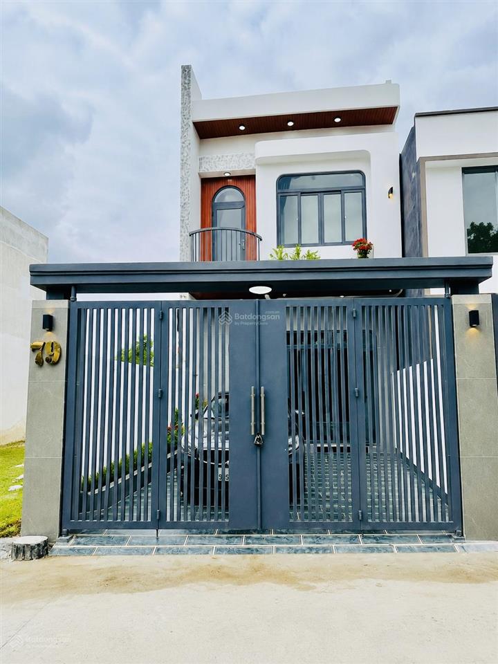 Nhà chính chủ  nhà mới ngay trung tâm phú mỹ, cách dx 02 chỉ 30m
