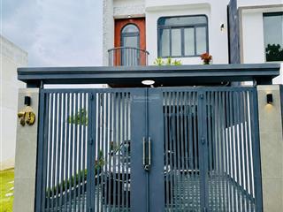 Nhà mới ngay trung tâm phú mỹ, cách dx 02 chỉ 30m