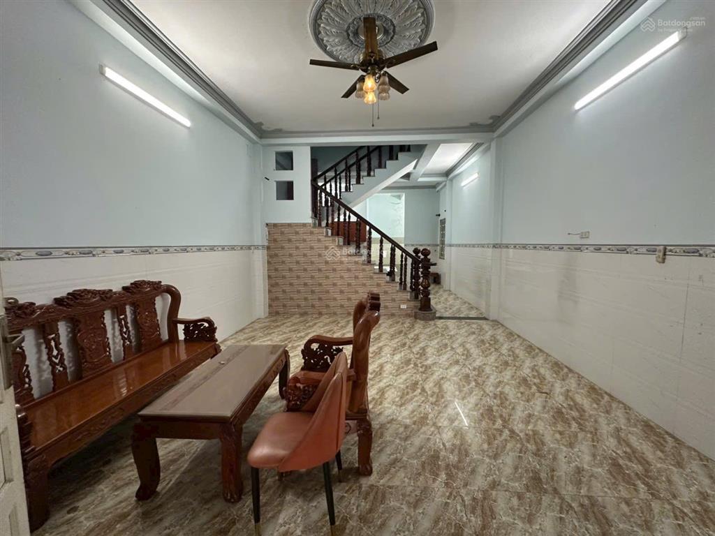 Nhà 1 lầu 1 trệt mặt tiền đường chợ d12 tđc phú mỹ