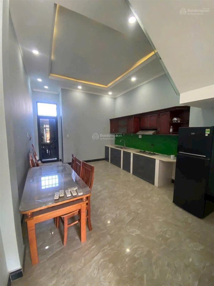 Nhà 1 trệt 2 lầu trong khu dân cư phúc đạt gần vòng xoay hiệp thành 3
